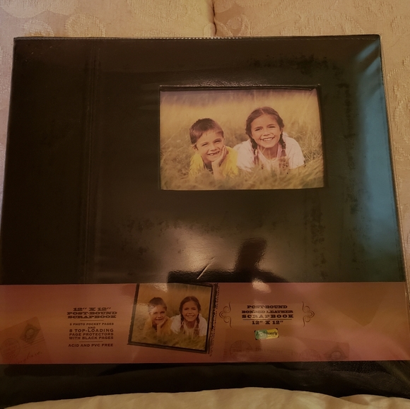 Archivers 12x12 Post bound scrapbook - Picture 1 of 7